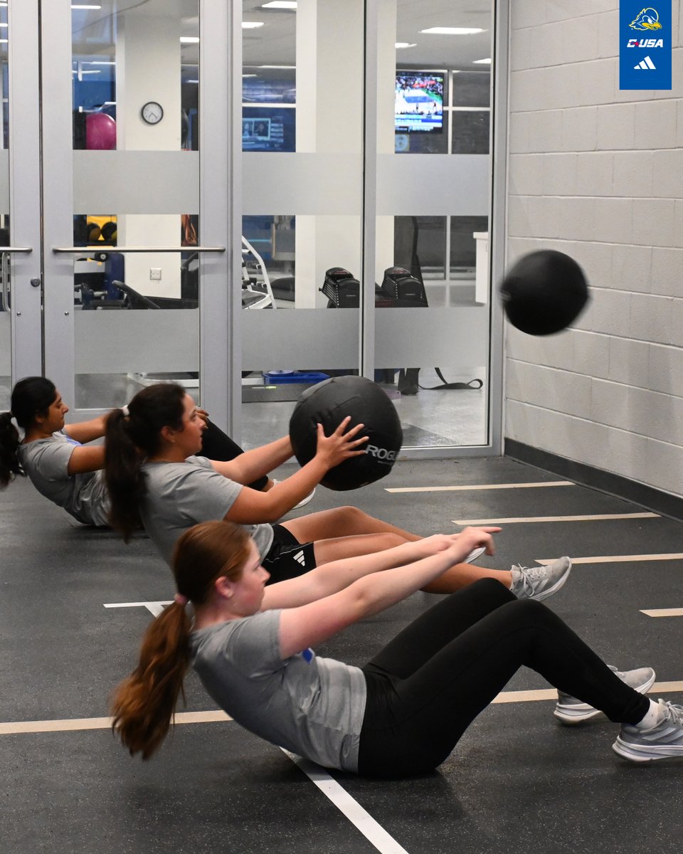 Delaware Women's Golf tweet media