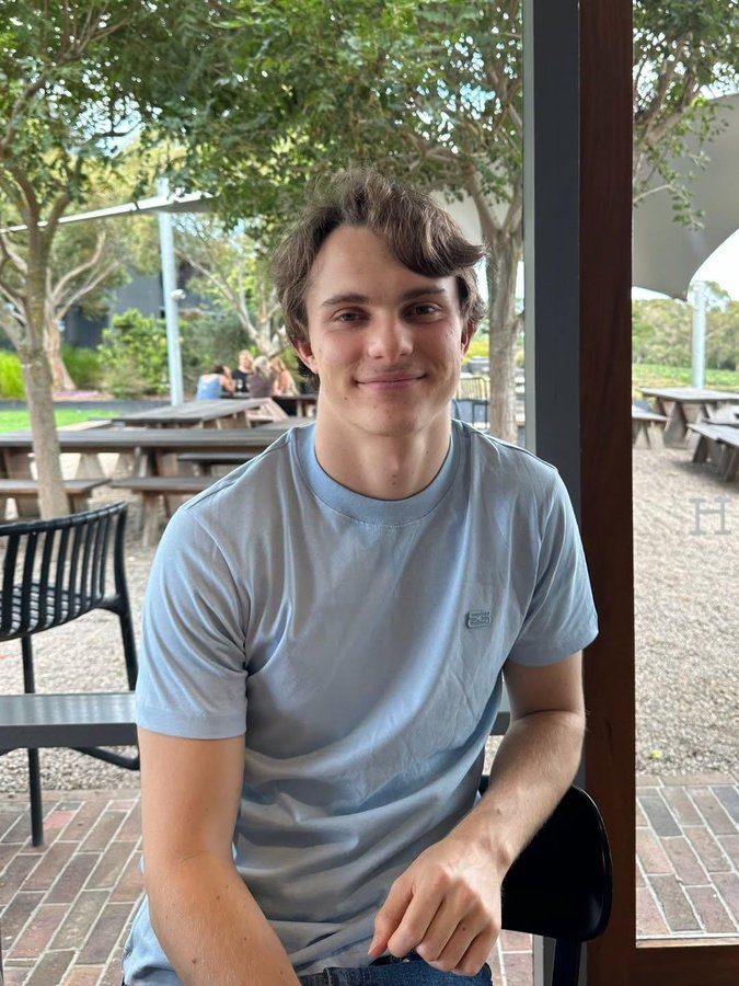 hopiummaxxing tweet media