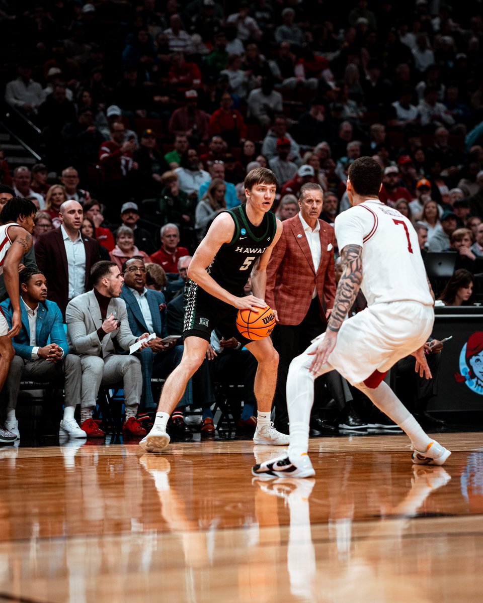 HAWAII BASKETBALL tweet media
