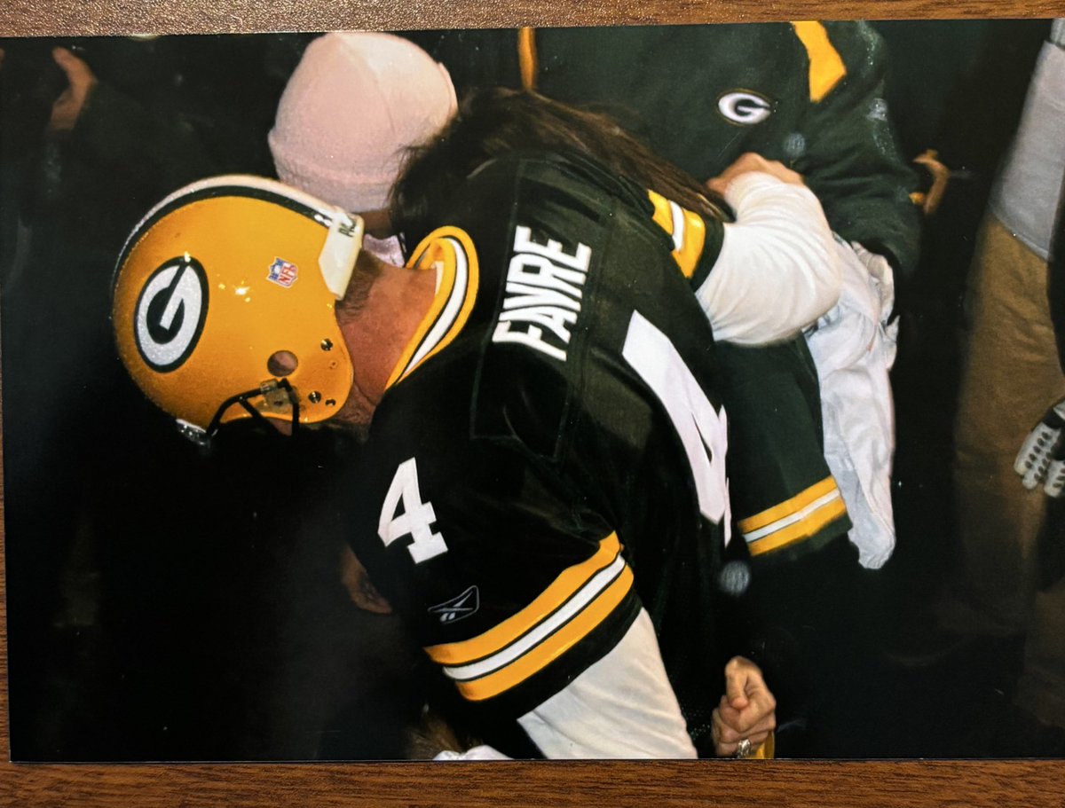 casey vullings tweet media