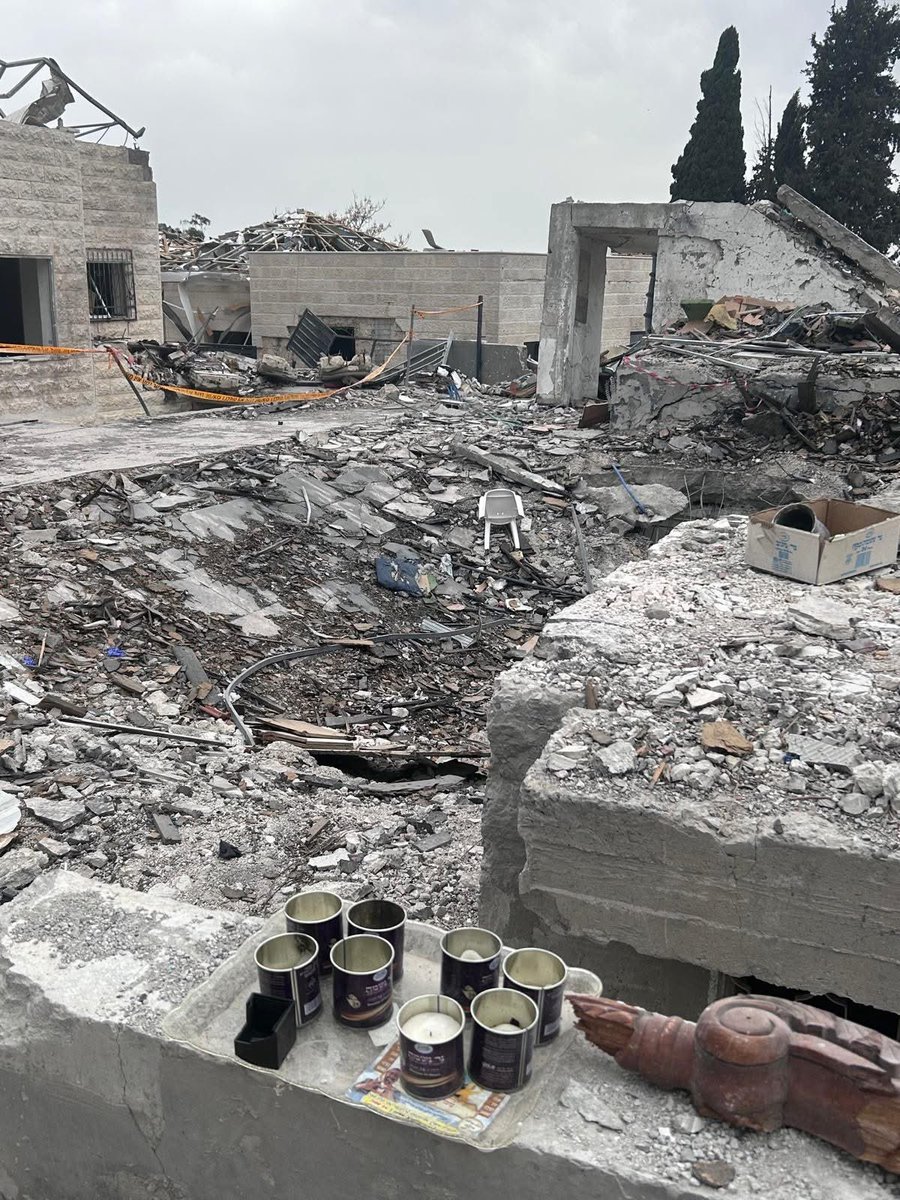 Nieuws uit Het Beloofde Land tweet media