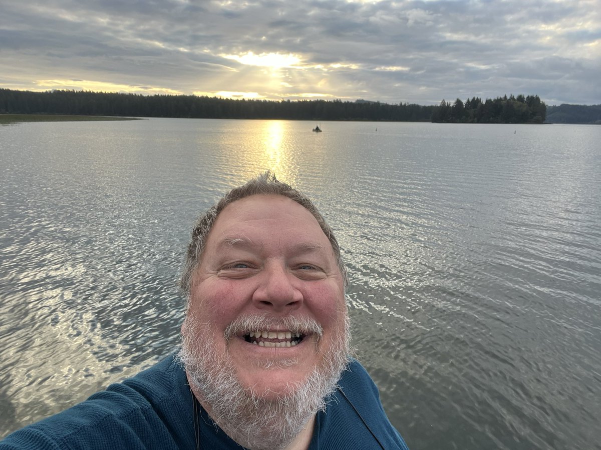 Bus Driver Dan tweet media