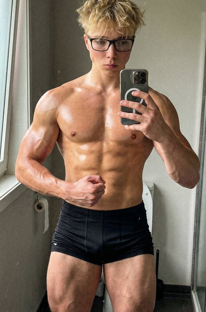 Tim Vyloo tweet media