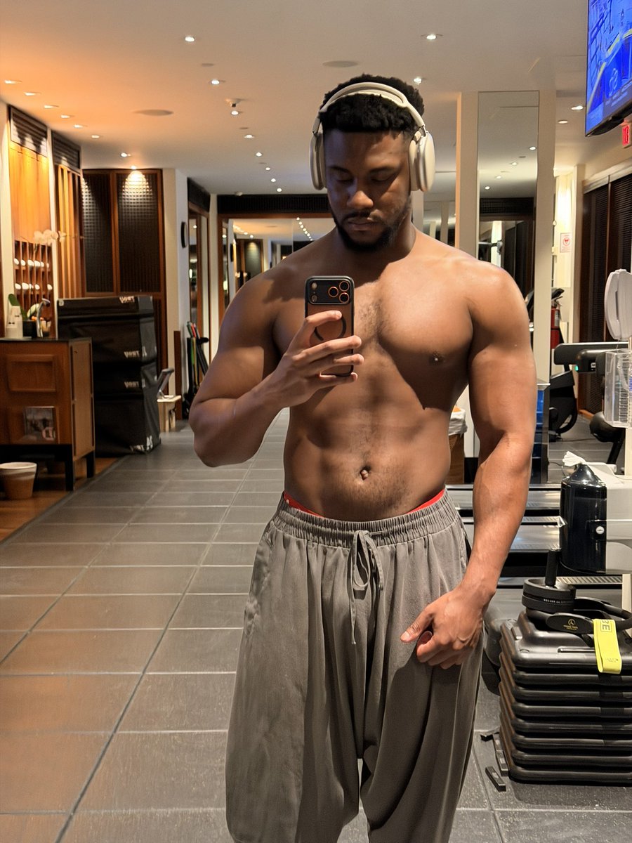 AF_Ghost tweet media