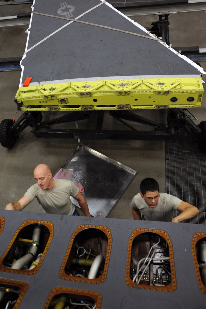 slinky vagabond 🌲🔩☕️🦉🌻 tweet media