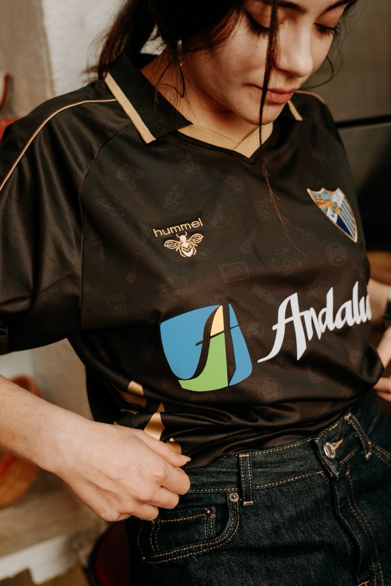 MalagaCF's tweet photo. El legado siempre encuentra quién lo continúe 🖤

@hummelspain