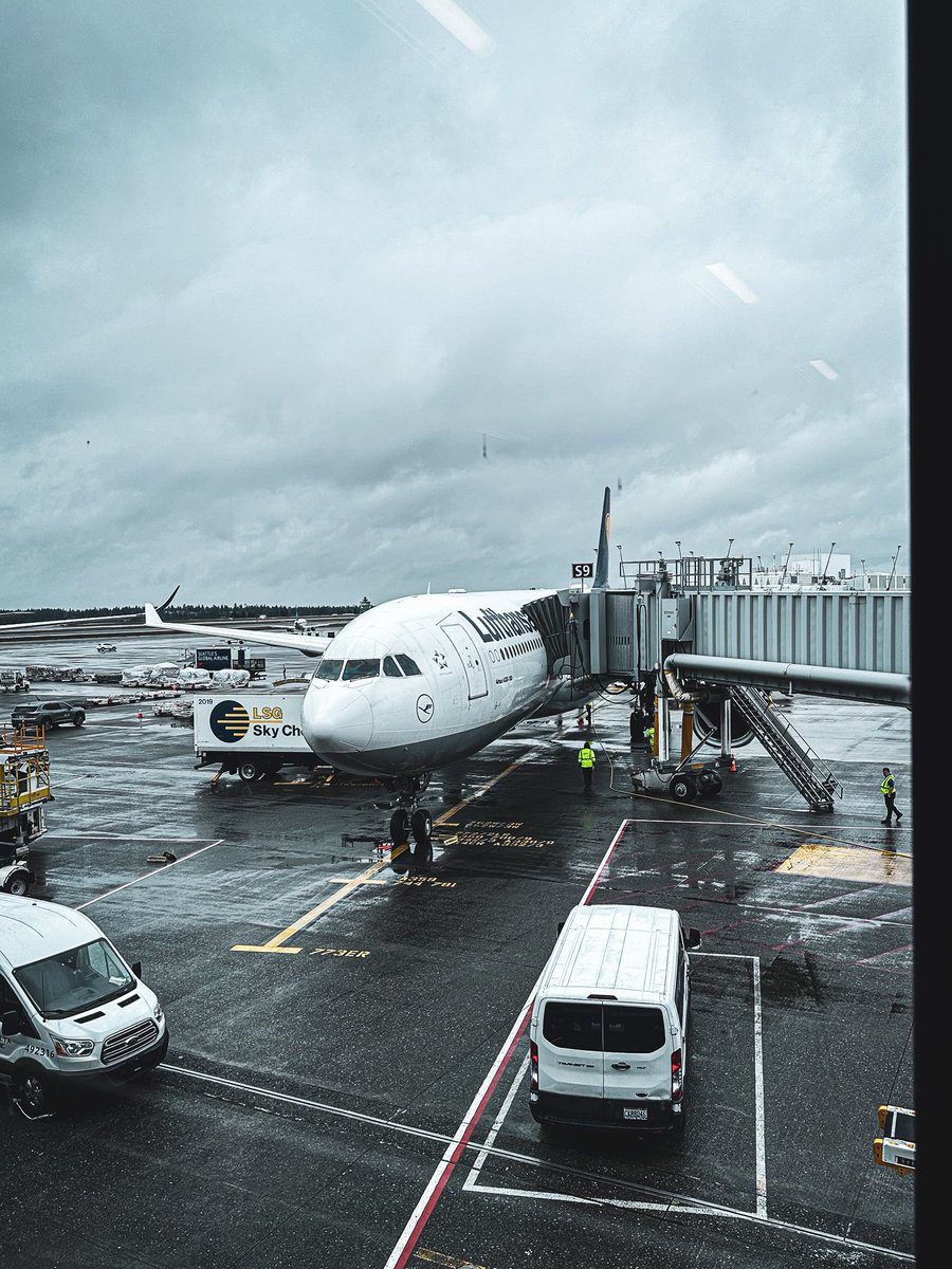 Pawel Burza tweet media