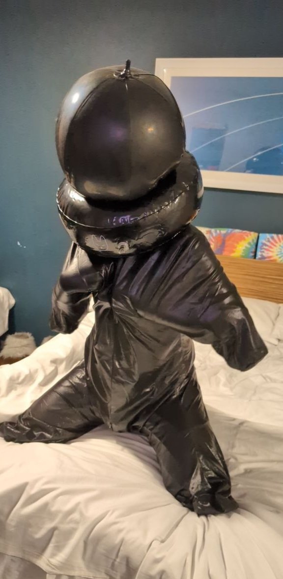 Squeakytoy1 tweet media