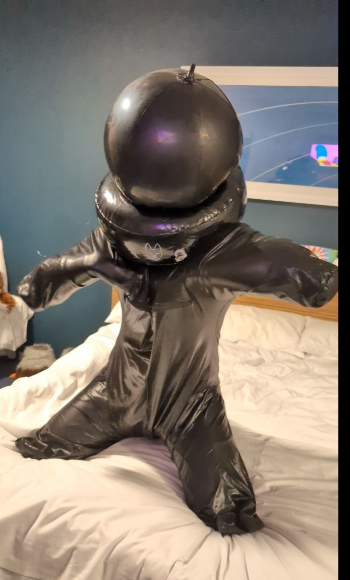 Squeakytoy1 tweet media