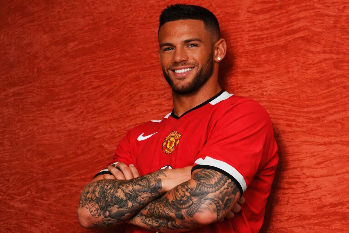 Moon Man Utd tweet media