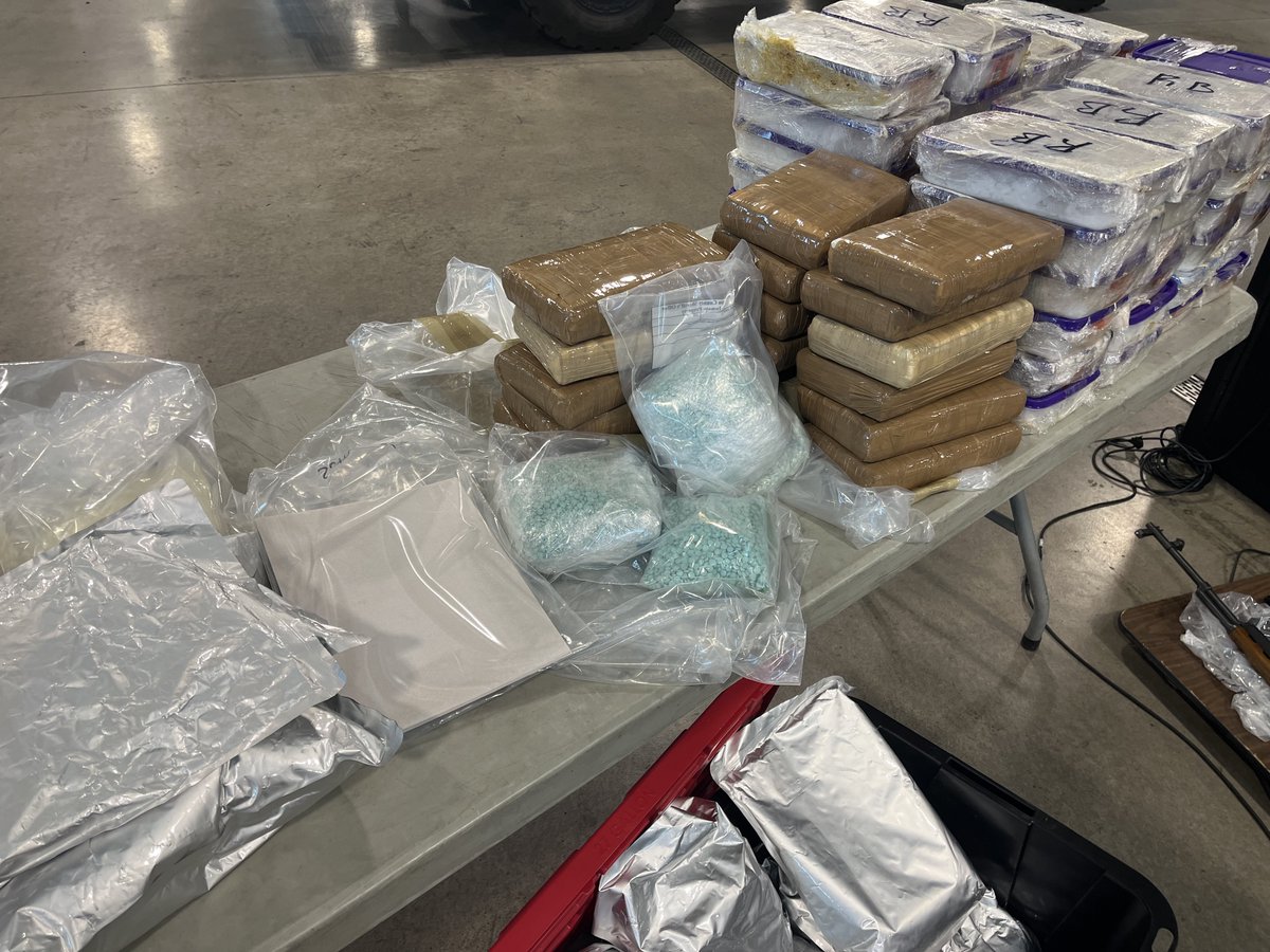 DEAPhoenix tweet media