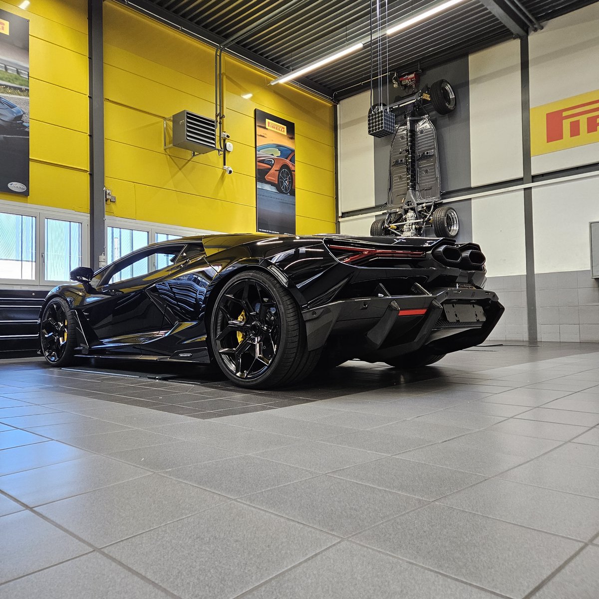 Throttle Cars tweet media