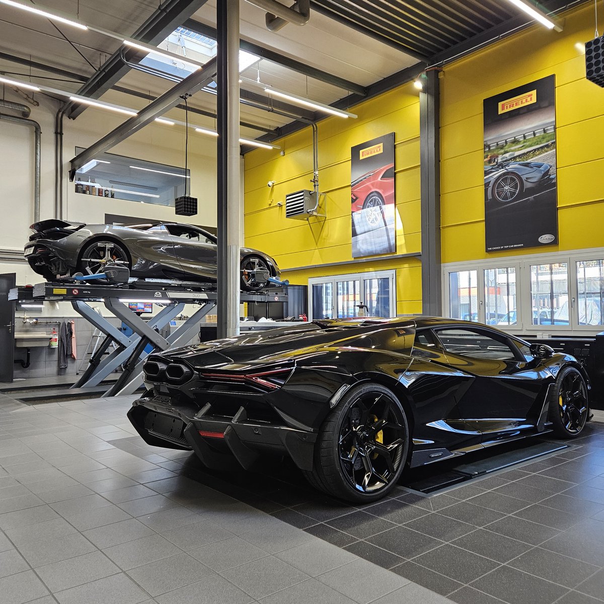 Throttle Cars tweet media