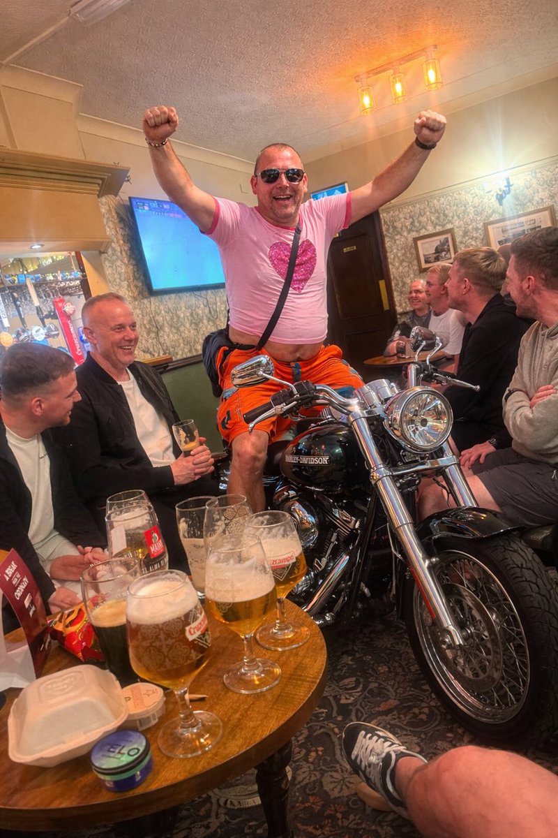 Amo-ona-Davo tweet media