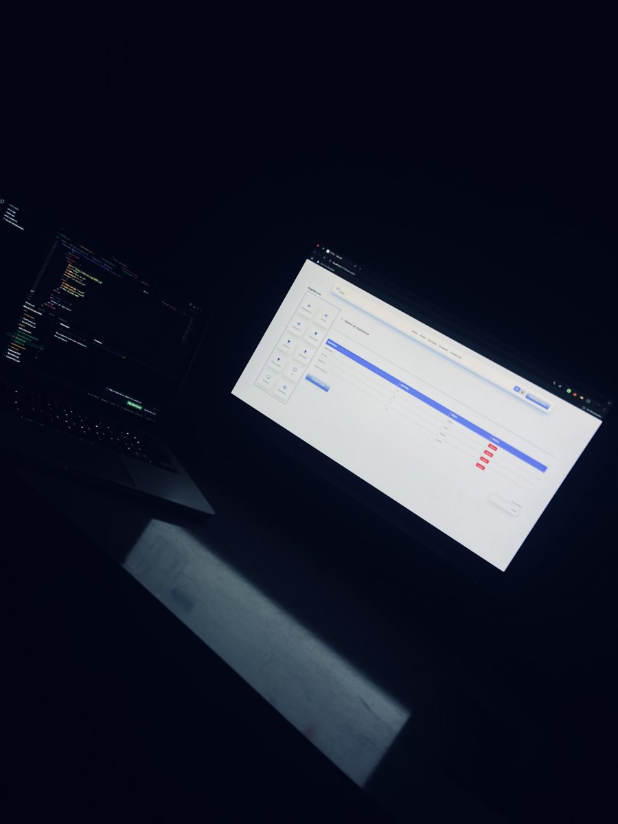 ECHE🛸 tweet media