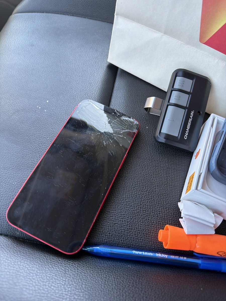 RandomAtoms tweet media