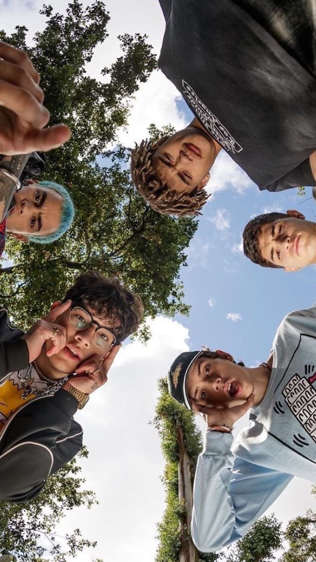 pris :))) tweet media