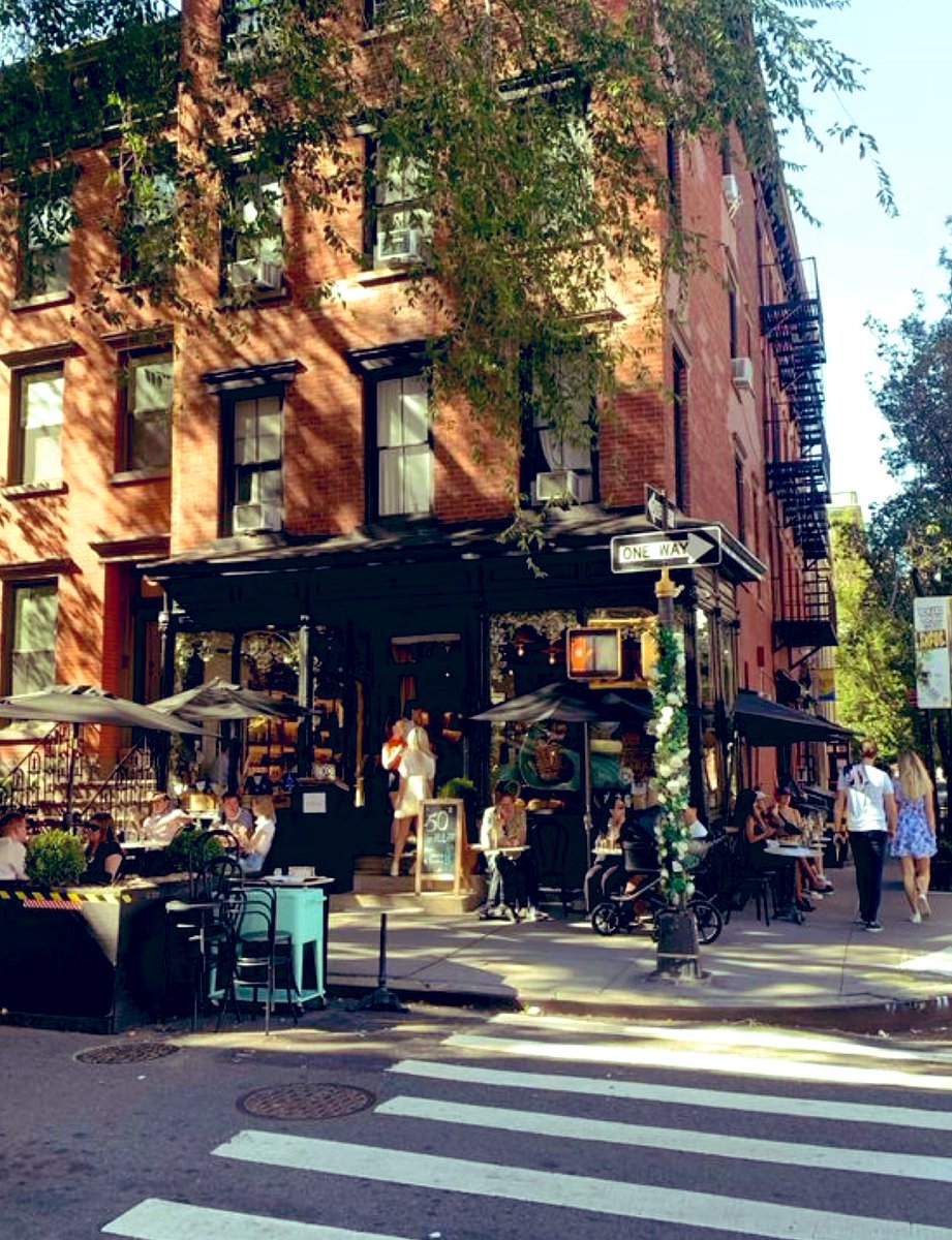 Elle Lookbook tweet media