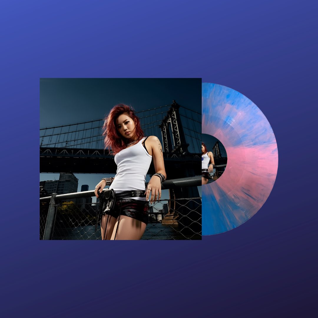 bind_seori's tweet photo. Vinyl pre-orders for Pretty Little Disaster open tonight at midnight. 💿  

There will also be a special edition vinyl available for a limited time.  

🔗: https://t.co/rH00uTj82e

Don’t miss it. ♡ https://t.co/BPadII20Lv