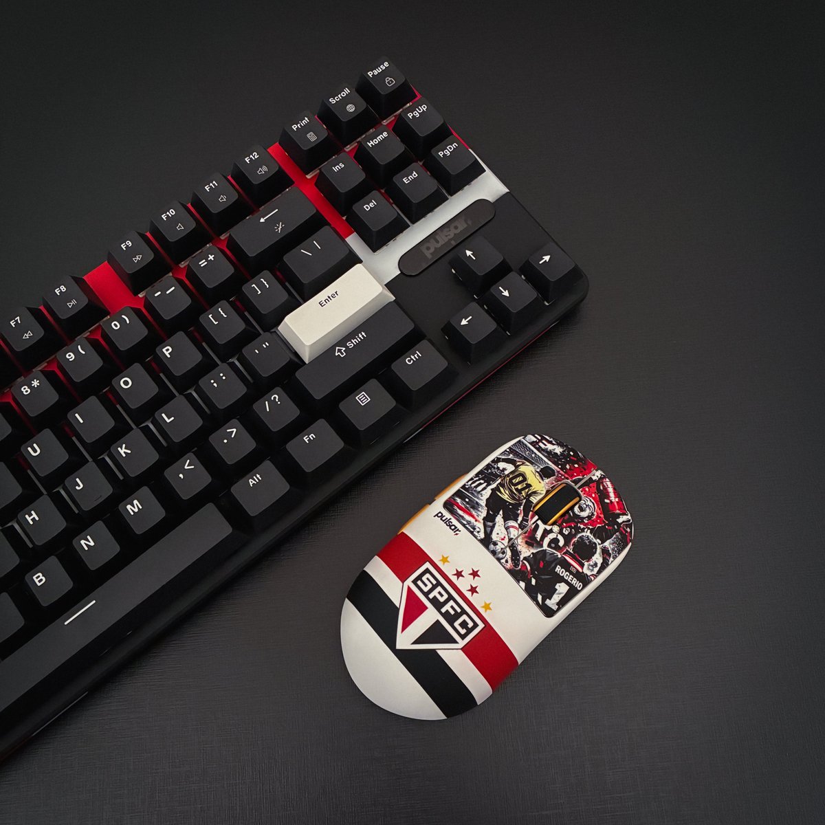 Customice tweet media