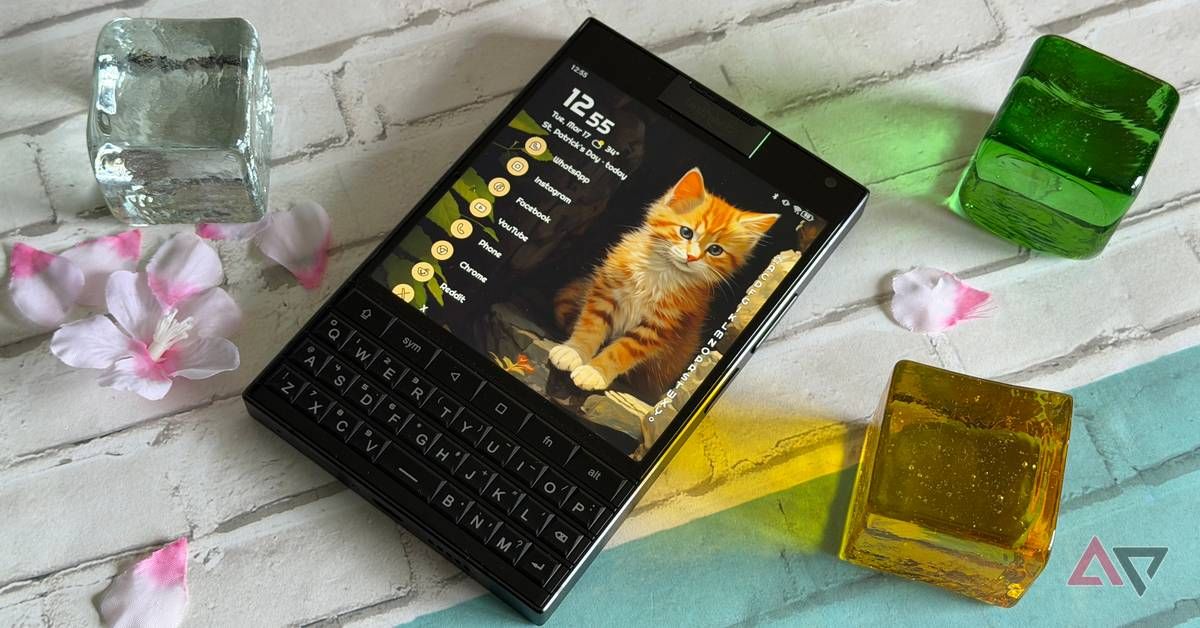 Android Police tweet media