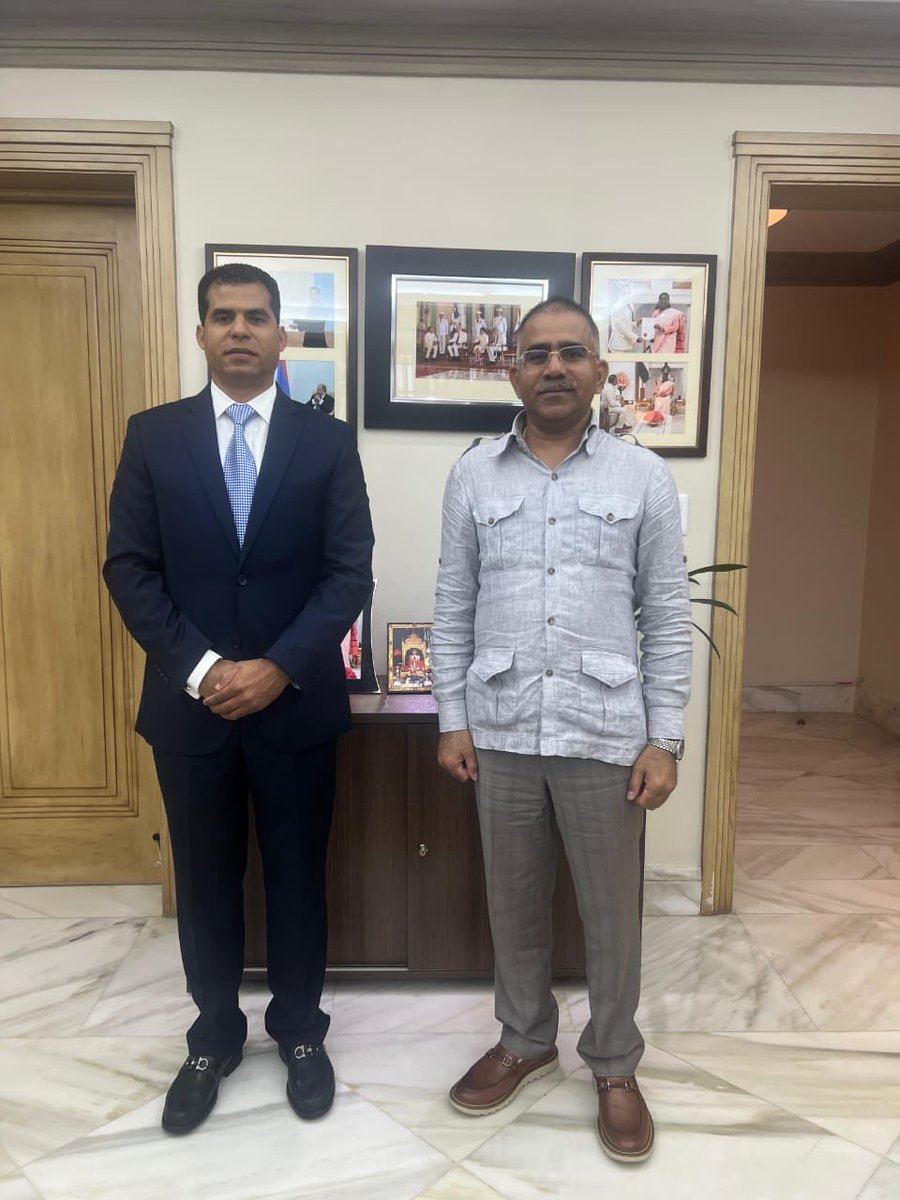 India in Dominican Republic & Haiti tweet media