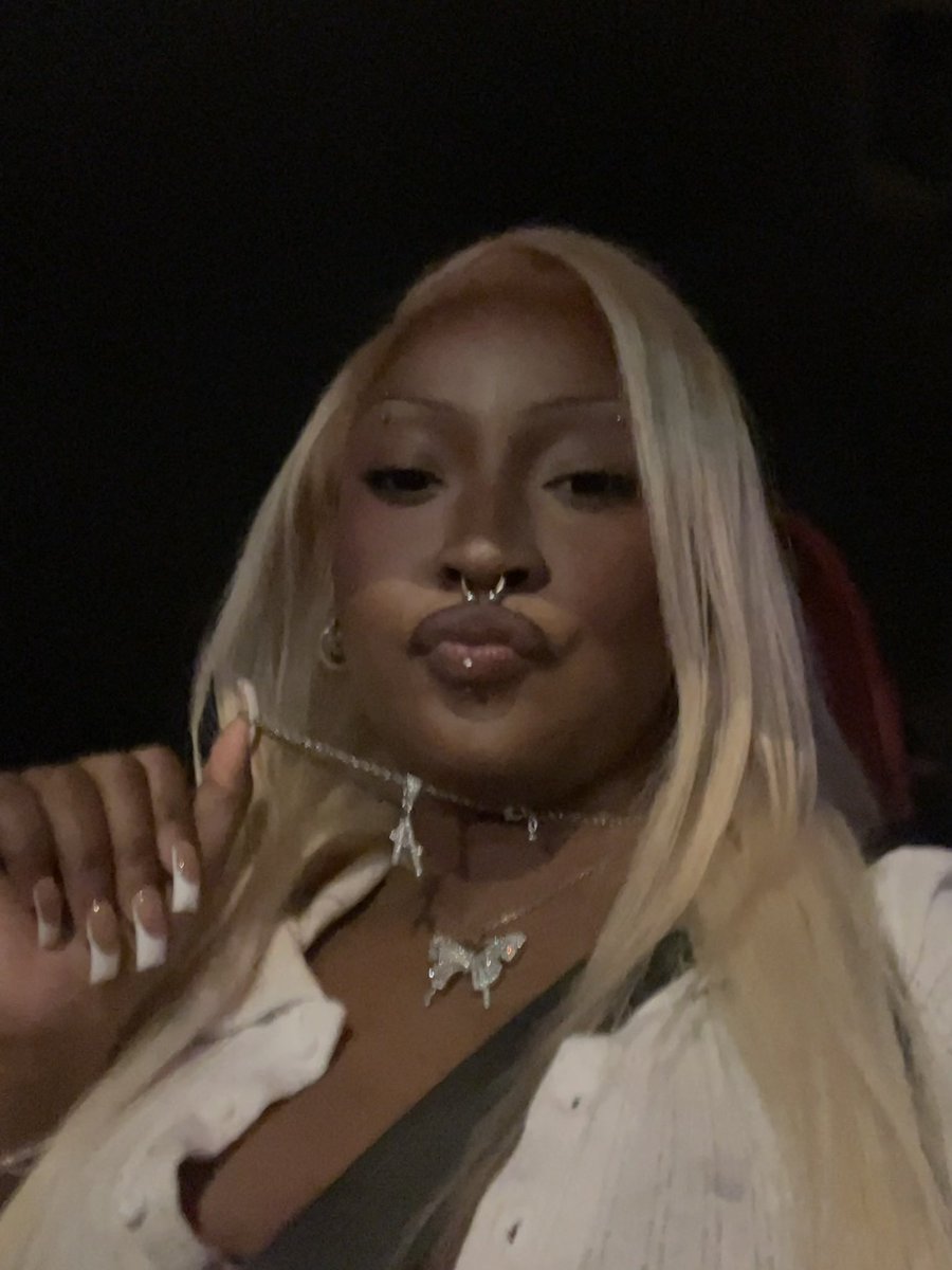 ★ LEONA IS SEEING BTS 08/28★ tweet media