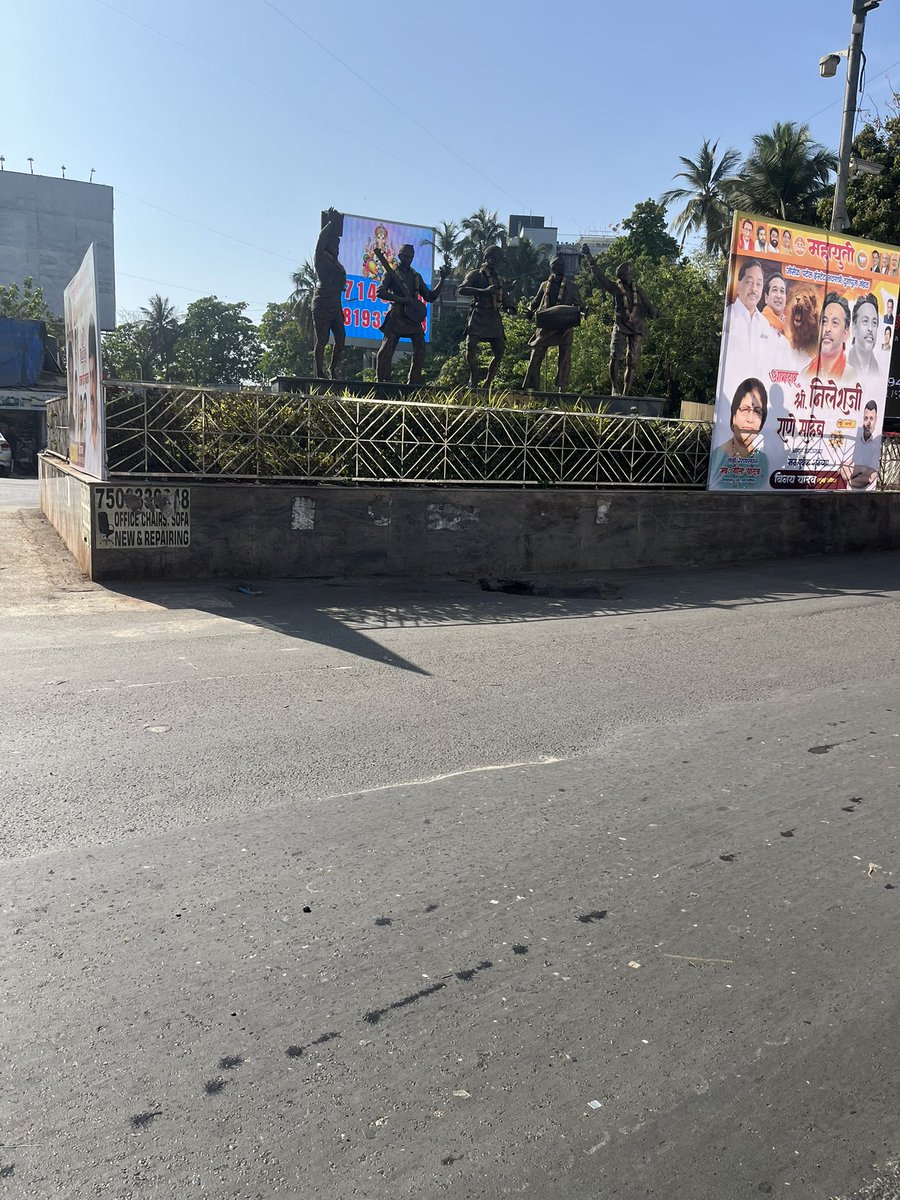 Can we spare the sculptures of our Warkari Pilgrims relevant to Maharashtra and our culture from political or commercial Propaganda at Juhu Circle <a href="/mybmcwardKW/">Ward KW BMC</a> Please ensure there are no banners here which openly insult the state &amp; our people. Please make a note <a href="/ShivSenaUBT_/">ShivSena - शिवसेना Uddhav Balasaheb Thackeray</a>