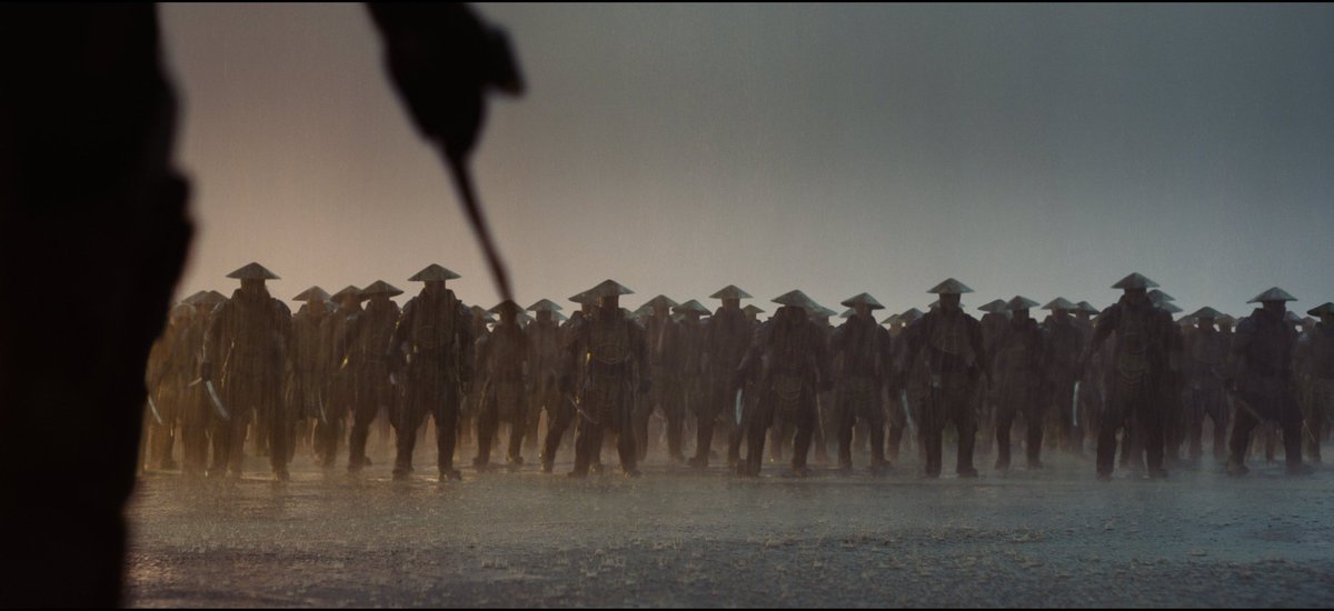 Columned tweet media