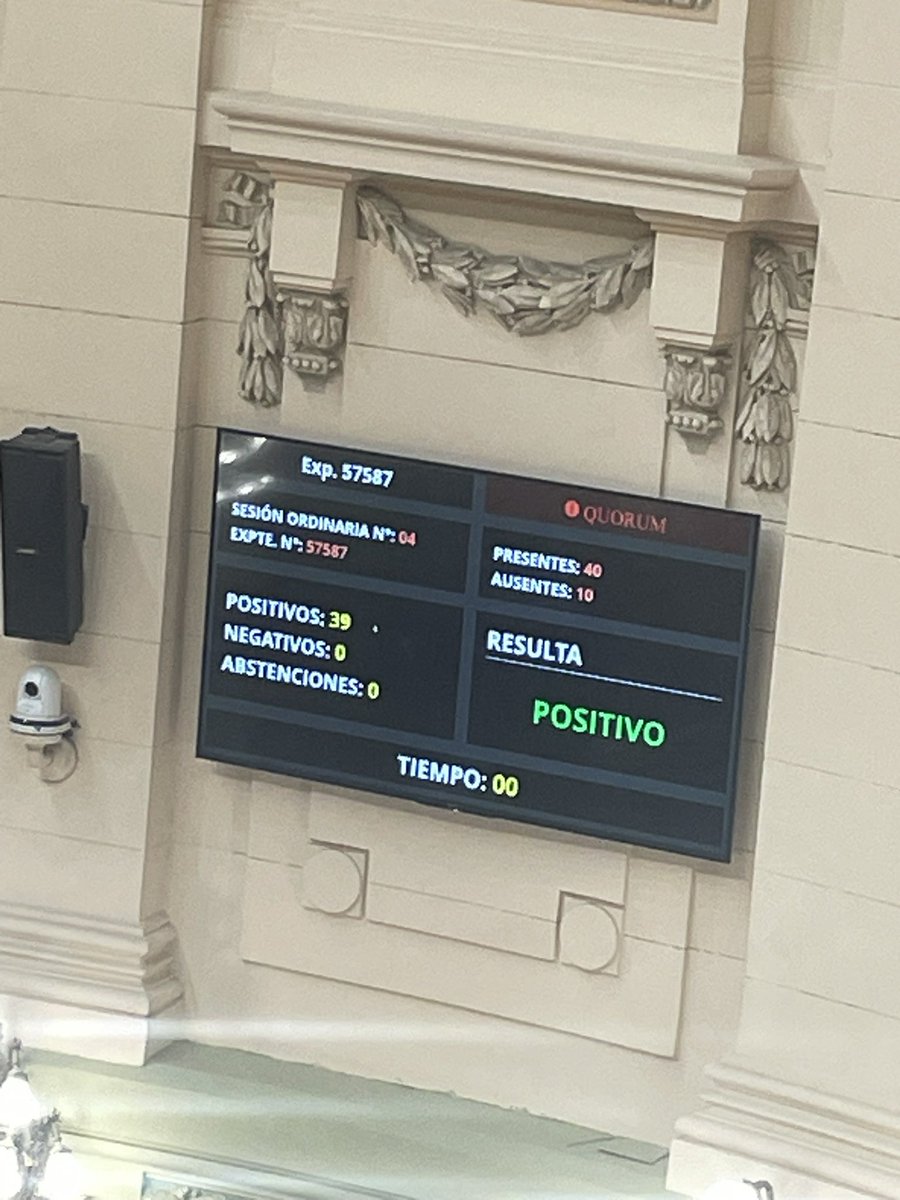 Celia Arena tweet media