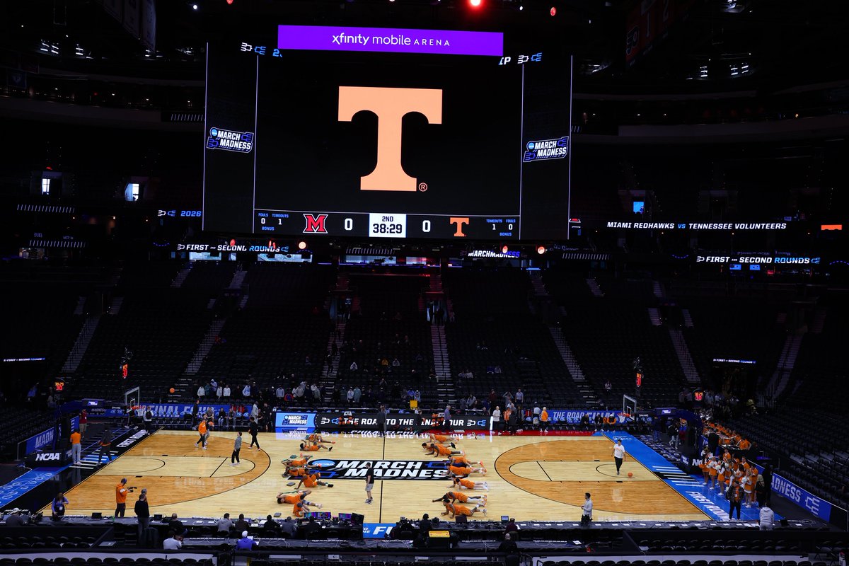 Tennessee Basketball tweet media