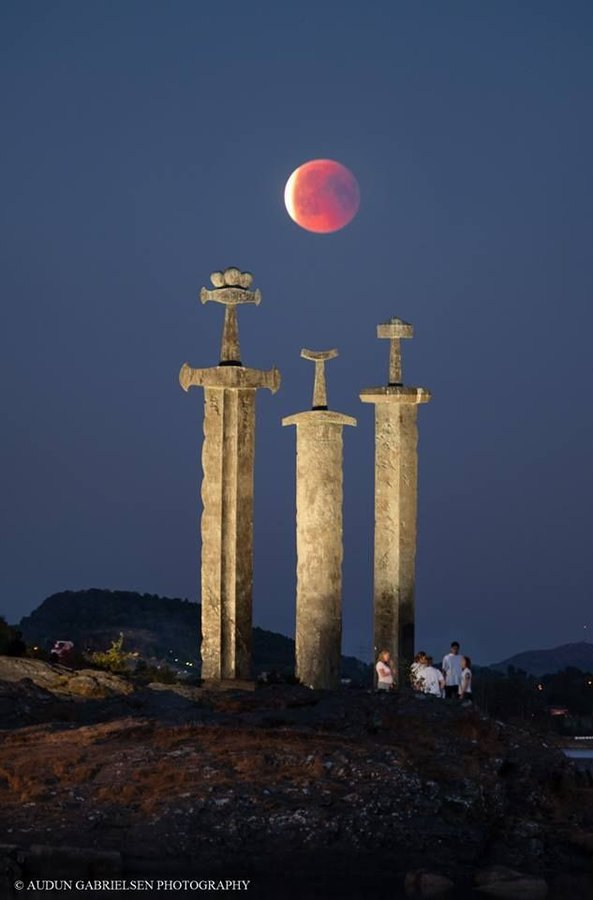 Trump of Norway🇬🇱 tweet media