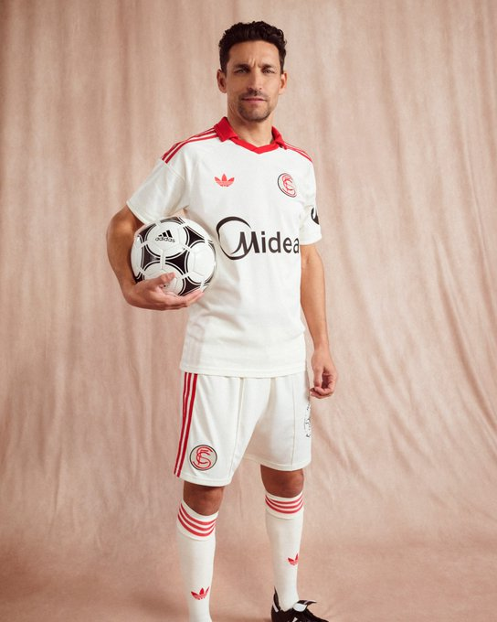 Benditos Colores tweet media