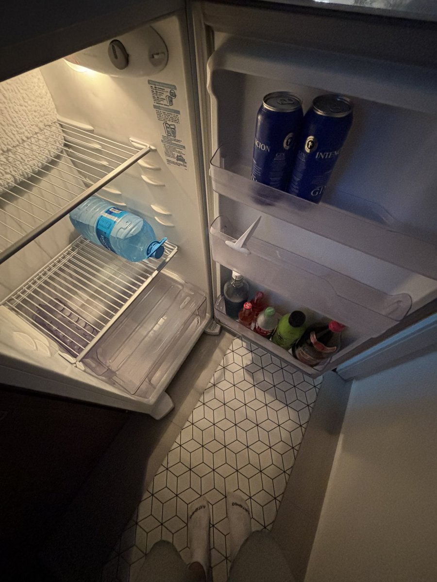 ninic0ni's tweet photo. #preparados pro lolla https://t.co/IZSbCI1Lx2