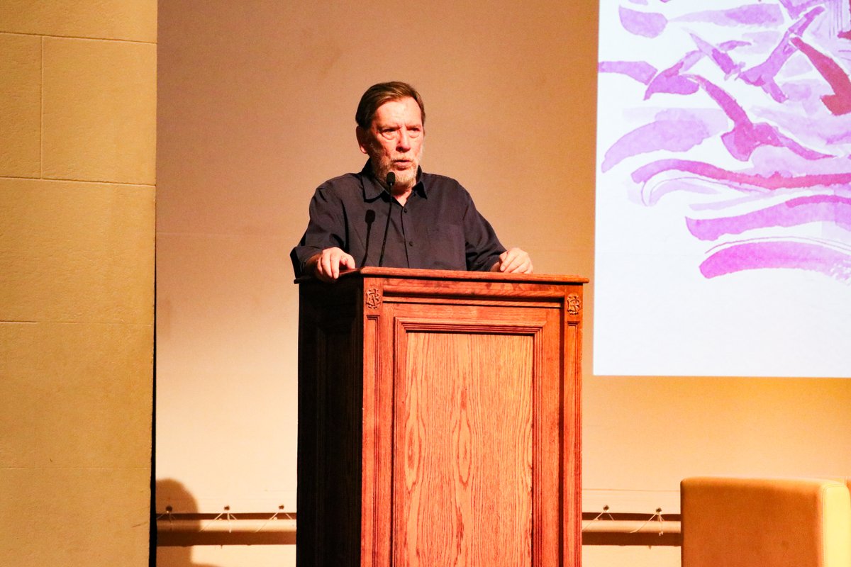 Biblioteca Nacional tweet media