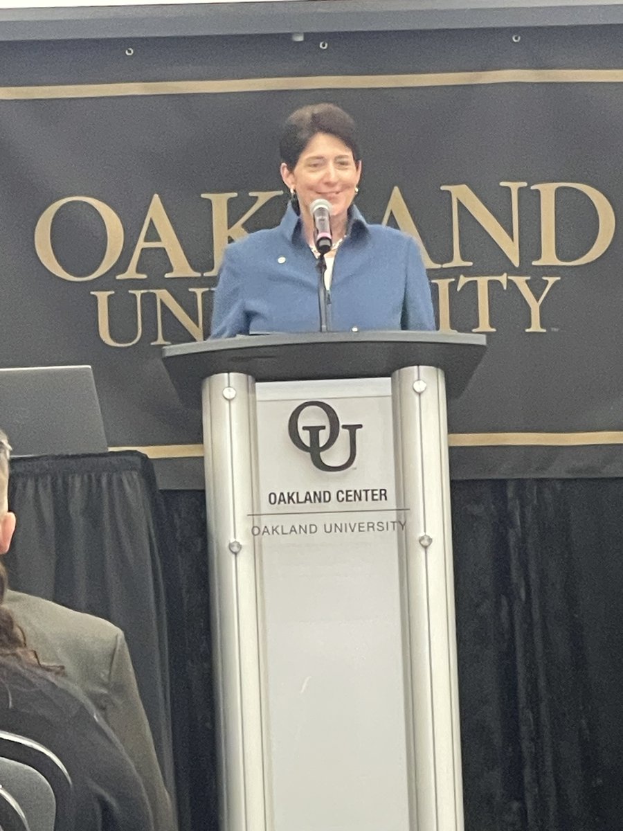 Dr. Amy Thompson tweet media