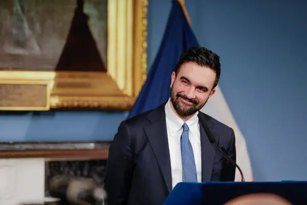 David Burks; 데이비드 벅스; デビッド・バークス; 大卫·伯克斯 tweet media