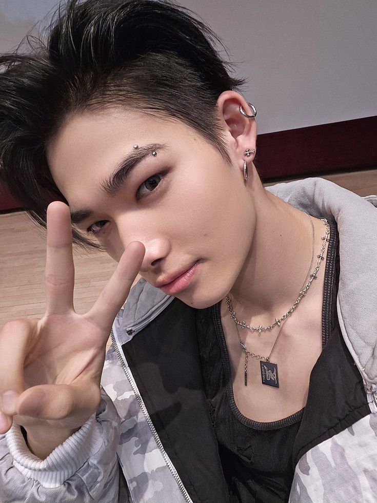 prii : sevEN ❤️ tweet media