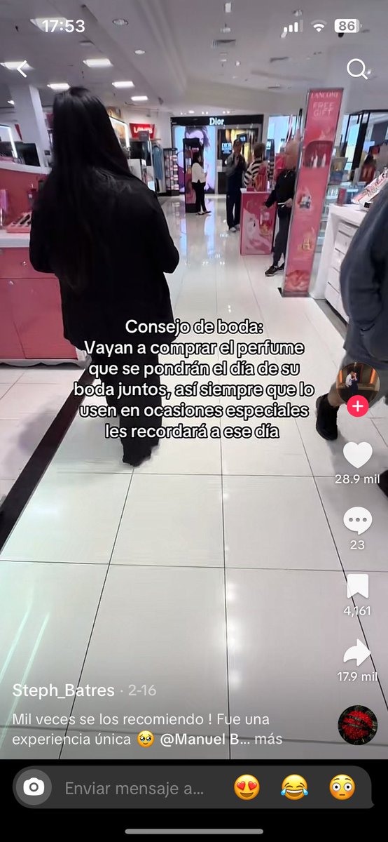 cdanicka_7's tweet photo. Alguien me dio una sorpresa ❤️ buscamos juntos el perfume que usaremos en nuestro día especial 👰🏽‍♀️🤵🏽‍♂️ https://t.co/Q1hp6x8dL4