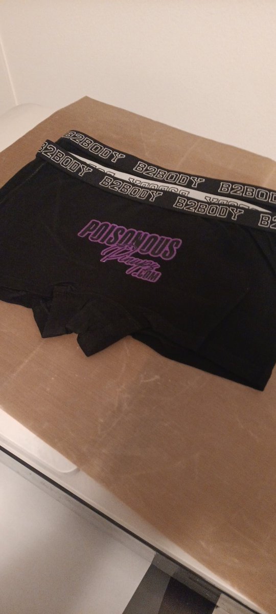 ☢️POISON🍒 tweet media