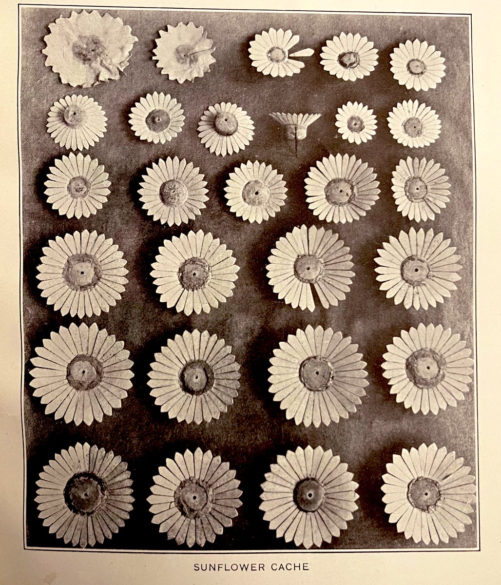 MoundLore tweet media