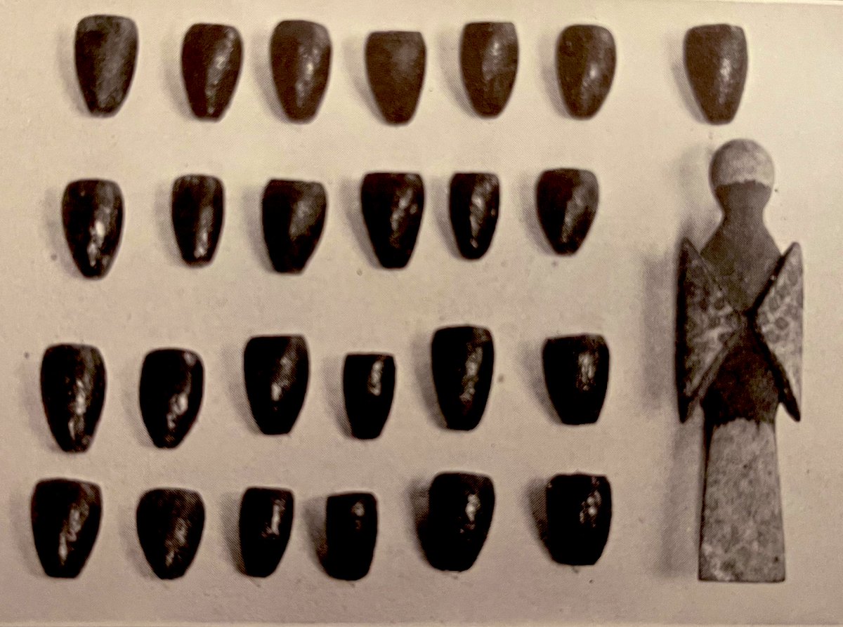 MoundLore tweet media