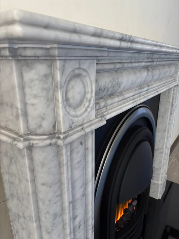Tops_Fireplaces's tweet photo. Capitals stunning Hogarth Fireplace in Carrera Marble. Matched with a polished granite hearth. Finished with Capitals Provident back panel, fire frame and electric fire.

#FireplaceDesign #HomeImprovement #fire #essex https://t.co/kq8Yvjvr0h