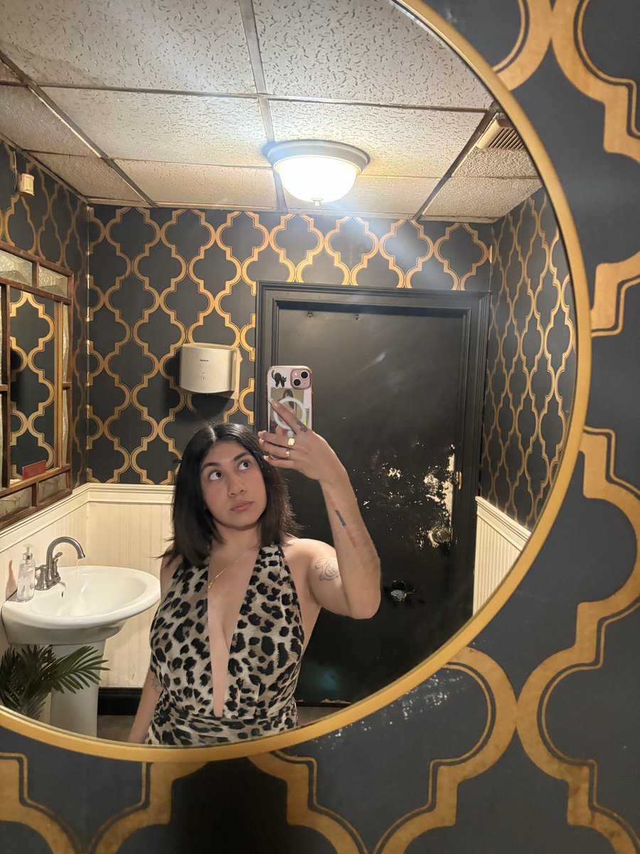 Brat Bella tweet media