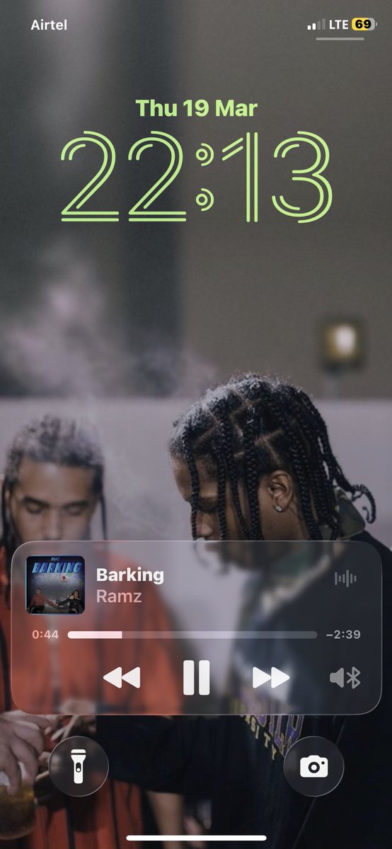 Laurel🦇 tweet media