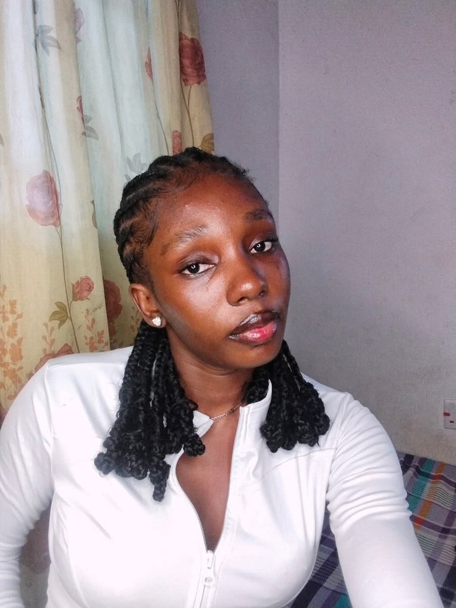 Chi chi 🍒 tweet media