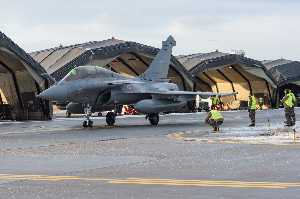 Little Think Tank tweet media