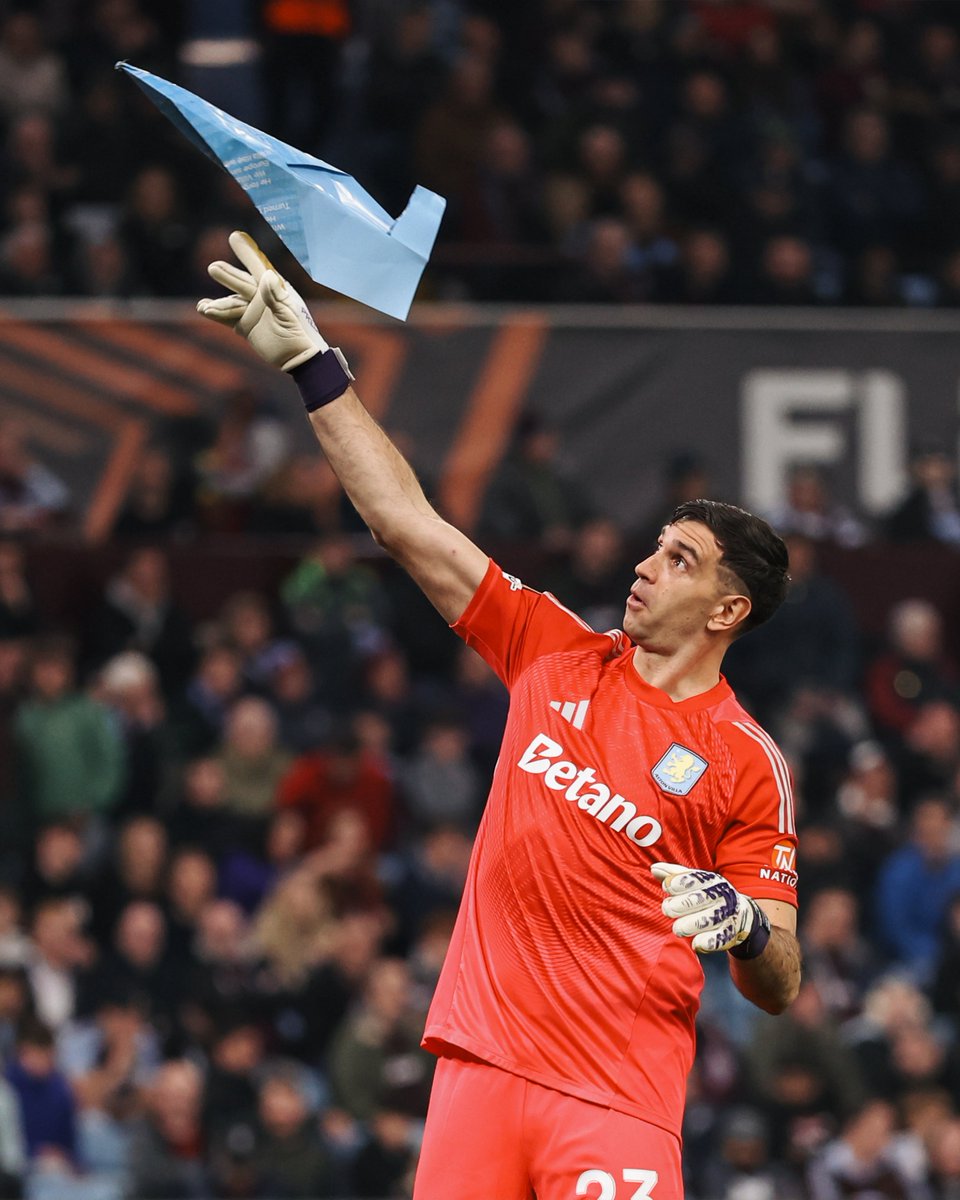 Aston Villa tweet media