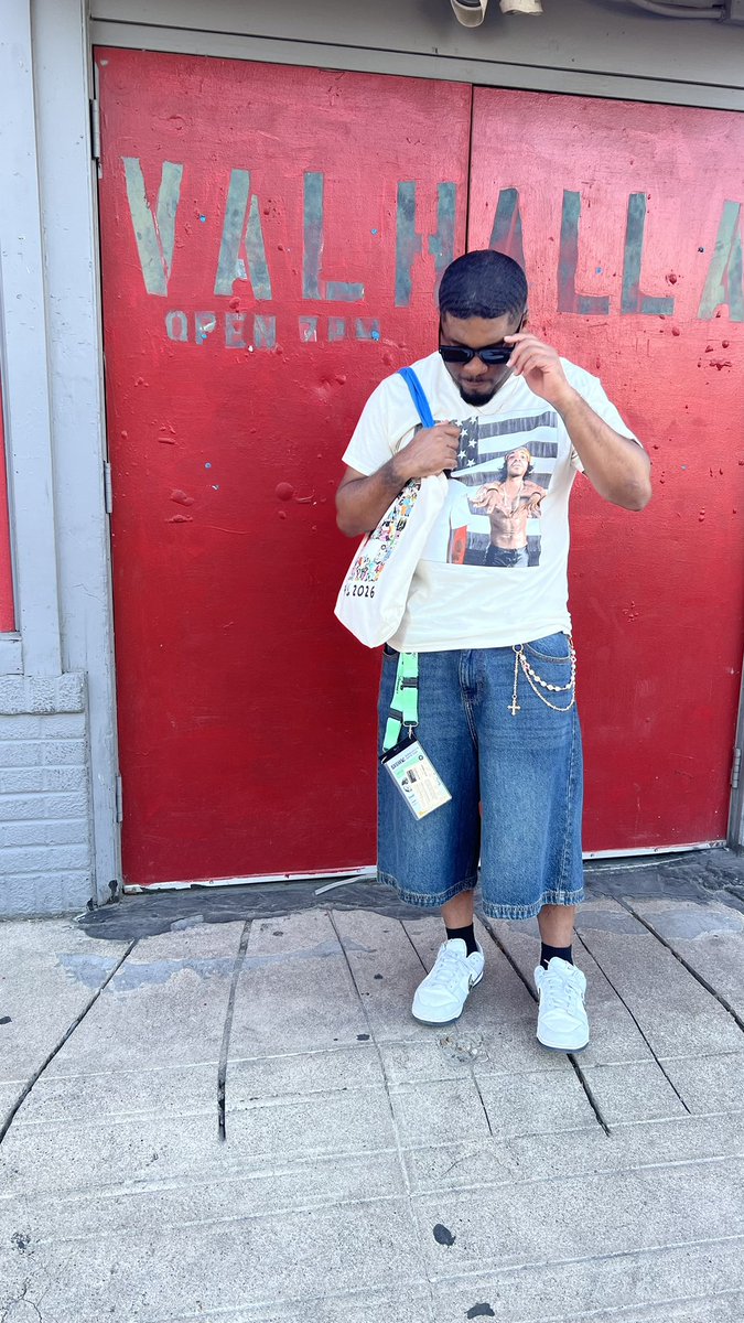 Foolie 🖤☄️ tweet media