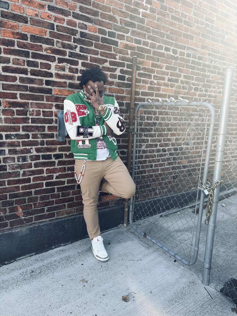 The Voice Of The Hu$tlers 🗣️💰 tweet media